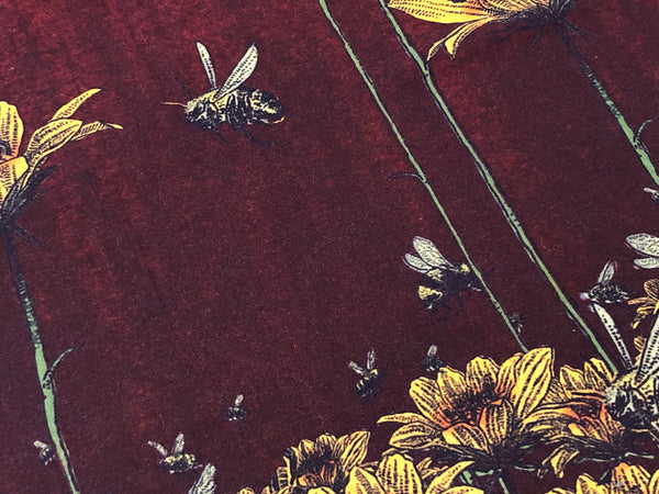 Rapport 1.4m Wollstoff "Sonnenblumen / Bienen" rot