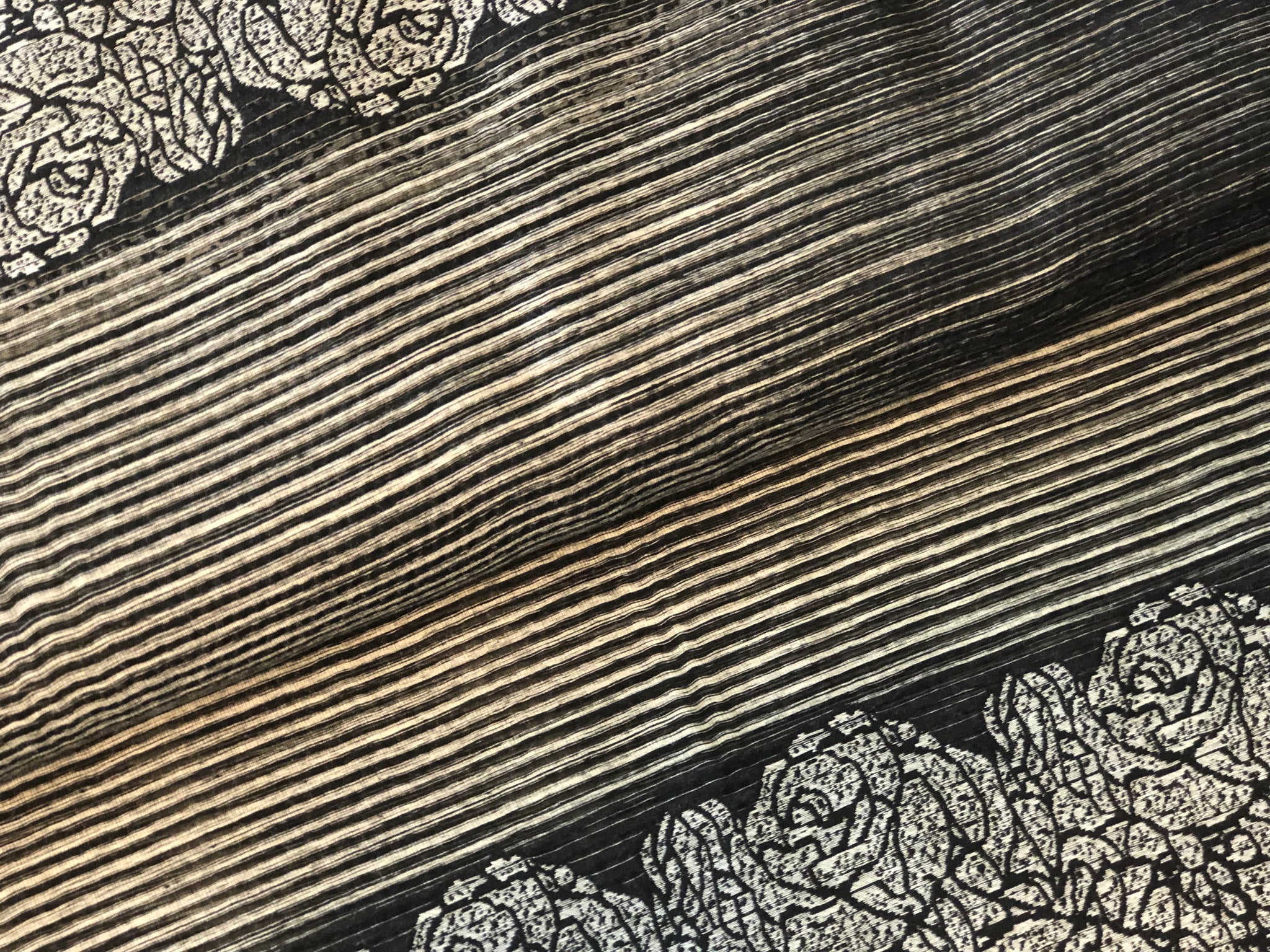 Baumwollstoff Transparent mit Blumen Streifen schwarz/weiss